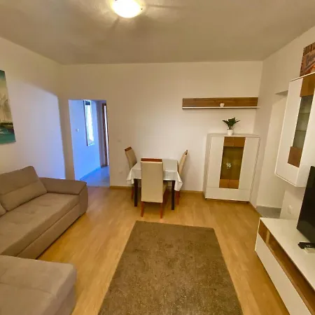 By The Sea Zaklopatica, - 8342