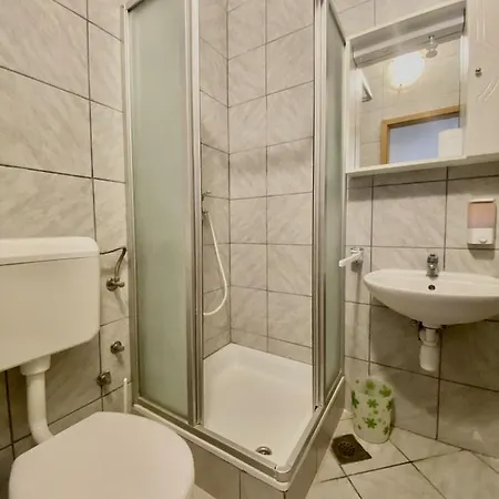 By The Sea Zaklopatica, - 8342 *