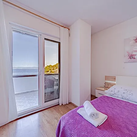 Διαμέρισμα By The Sea Zaklopatica, - 8342