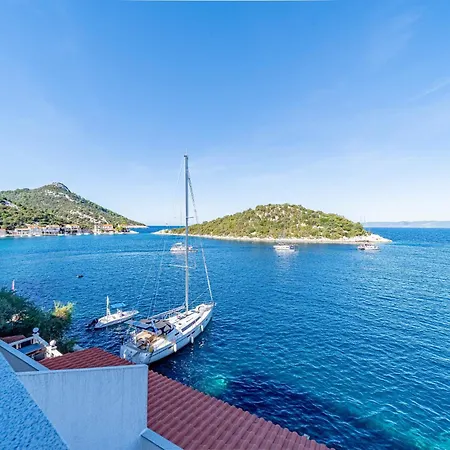 Apartman By The Sea Zaklopatica, - 8342 *